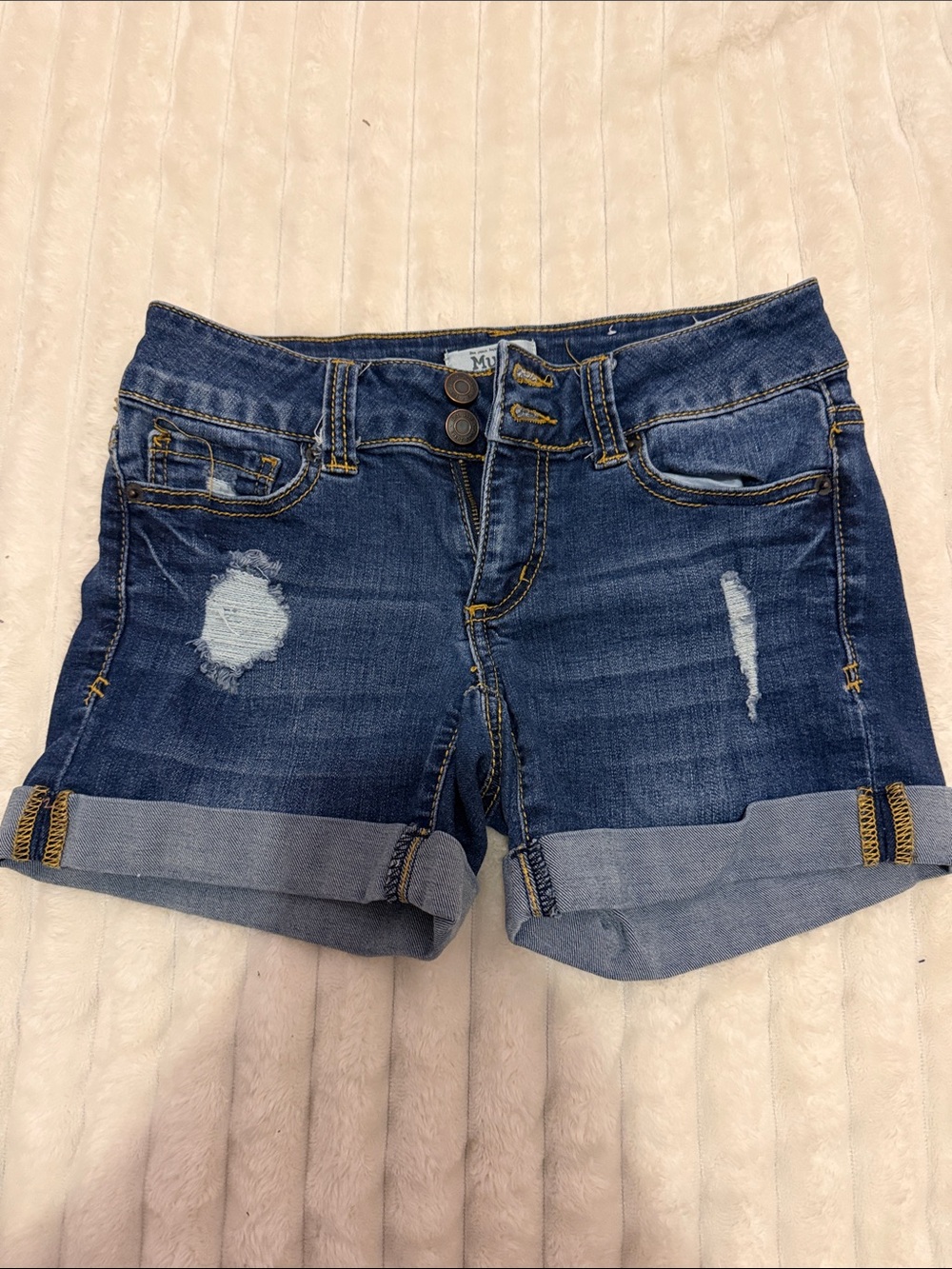 MUDD Mid-Rise Dark Blue Distressed Roll-Cuff Denim Shorts - Women - Size 1